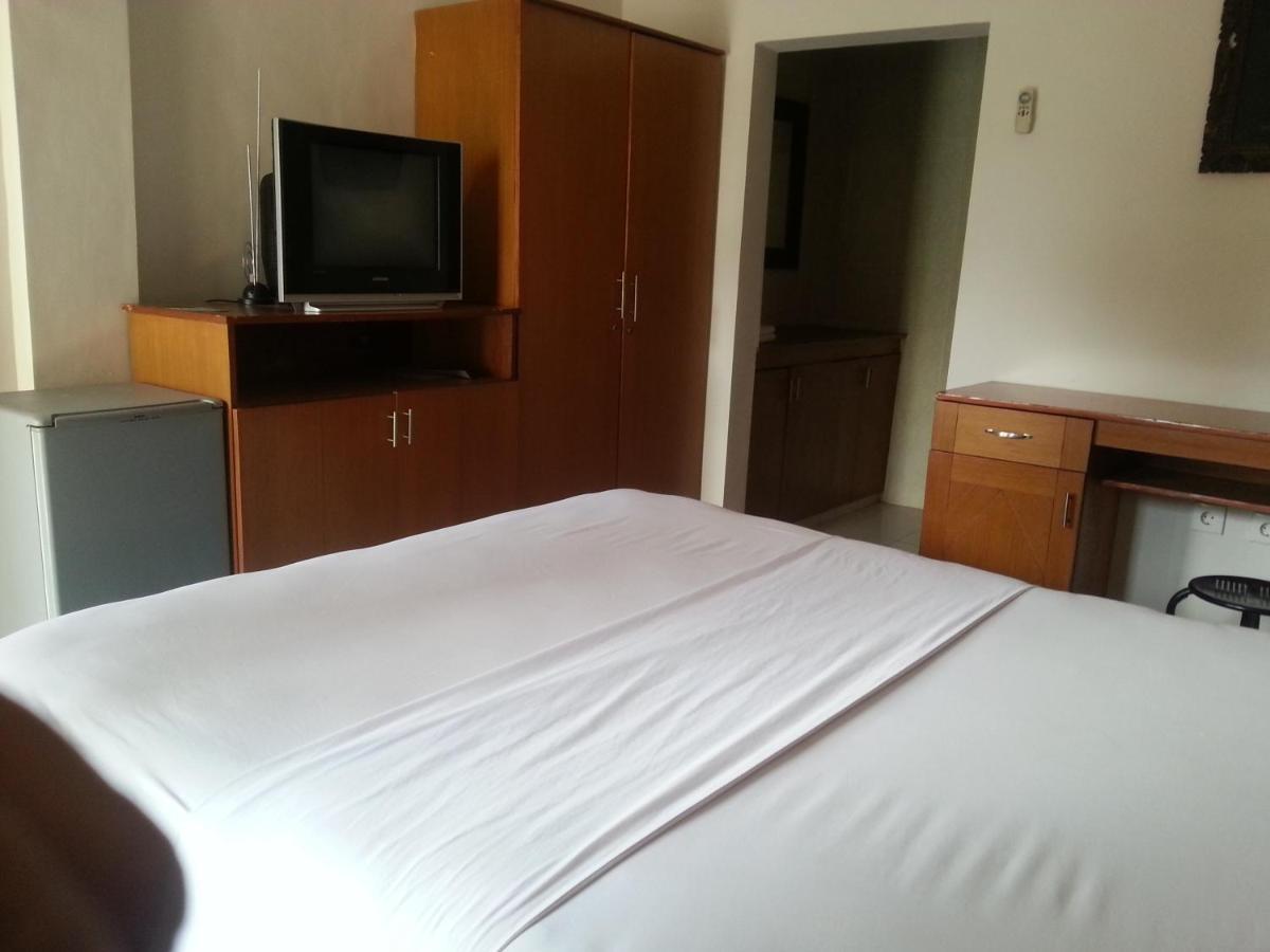 New Asta Graha Guesthouse Jimbaran Zewnętrze zdjęcie